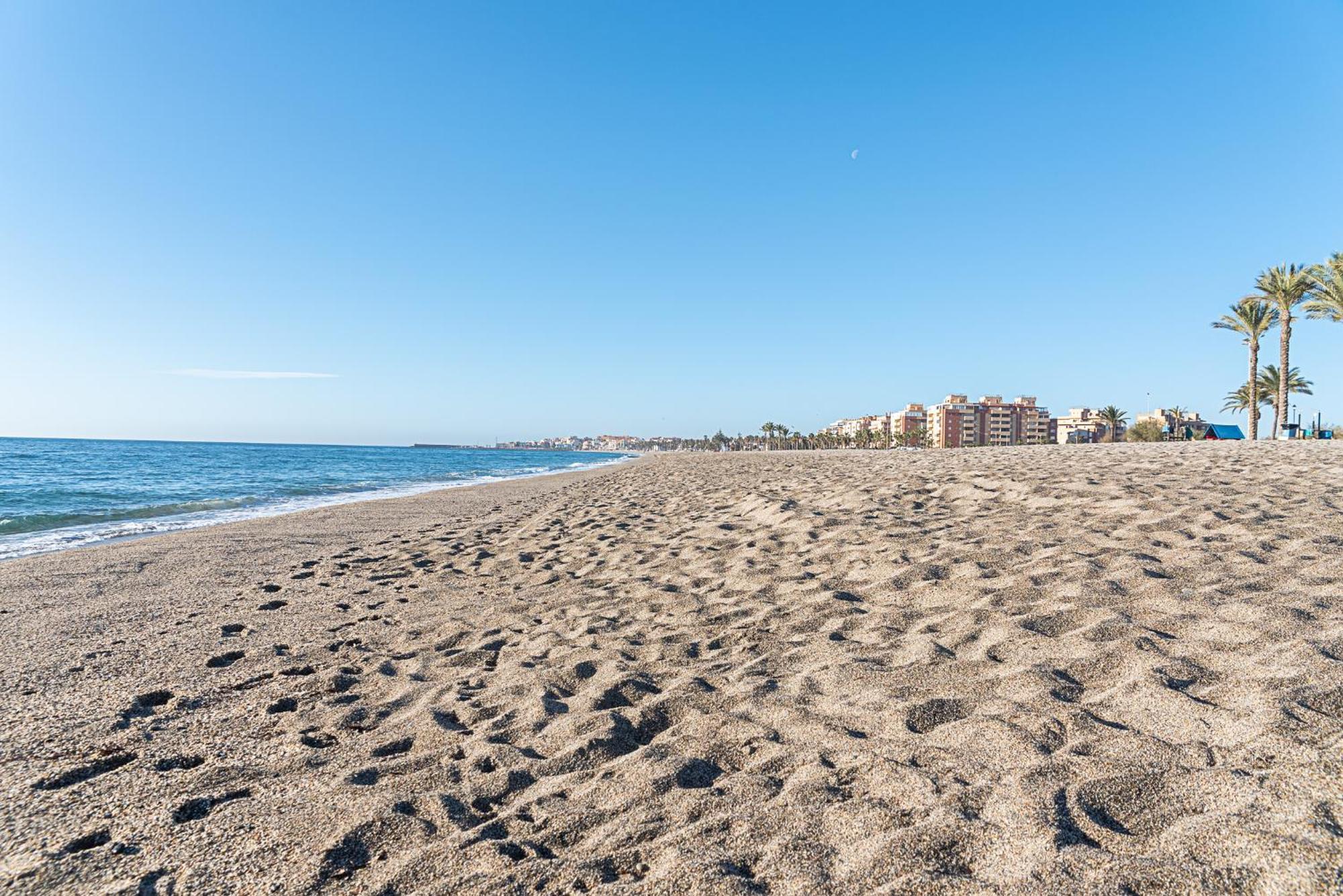 Hogar Digital Playa Y Piscina En Urbanizacion Roquetas De Mar Apartman Kültér fotó