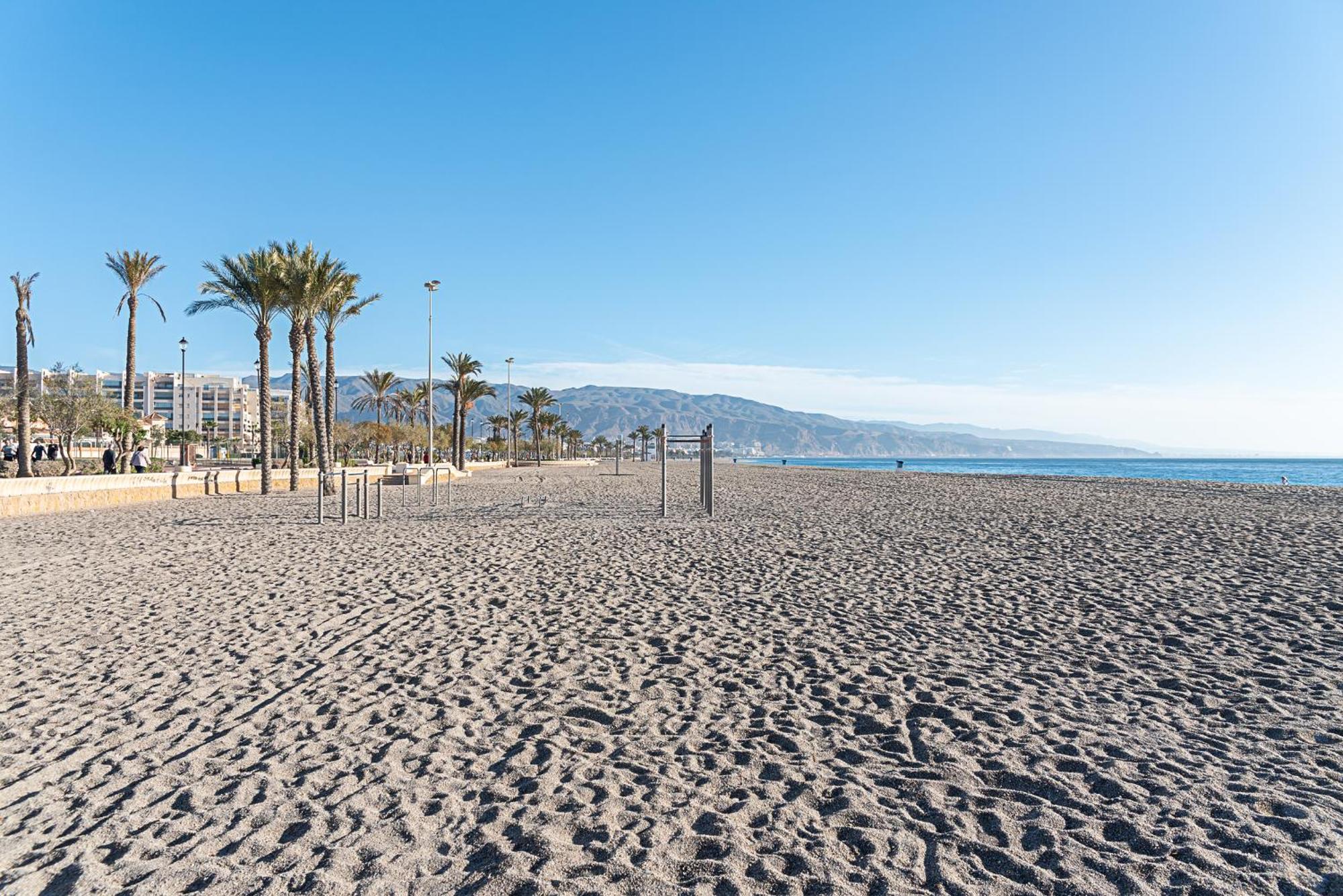 Hogar Digital Playa Y Piscina En Urbanizacion Roquetas De Mar Apartman Kültér fotó